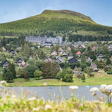 Apartamento Avec Terrasse Et Piscine Proche Nature à Super-besse - Fr-1-814-52